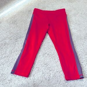 Zyia Light n Tight Red Royalty Stripe Hi-Rise Capri Legging,Tummy Control Sz 6-8